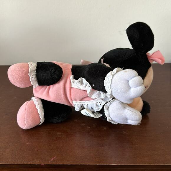 Disenyland | Baby Minnie Mouse Plush Doll - Picture 4 of 7